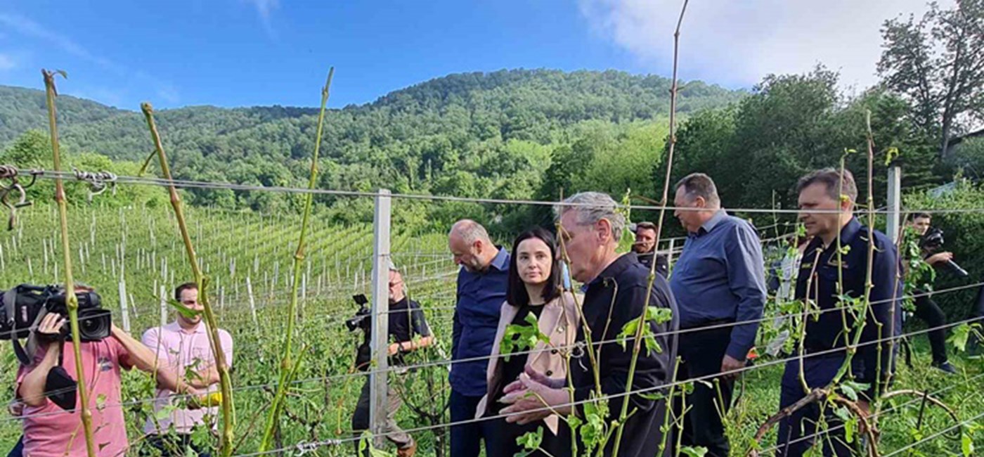 Ministrica Vučković obišla tučom pogođena područja: Pomoć će biti brza i olakšavajuća